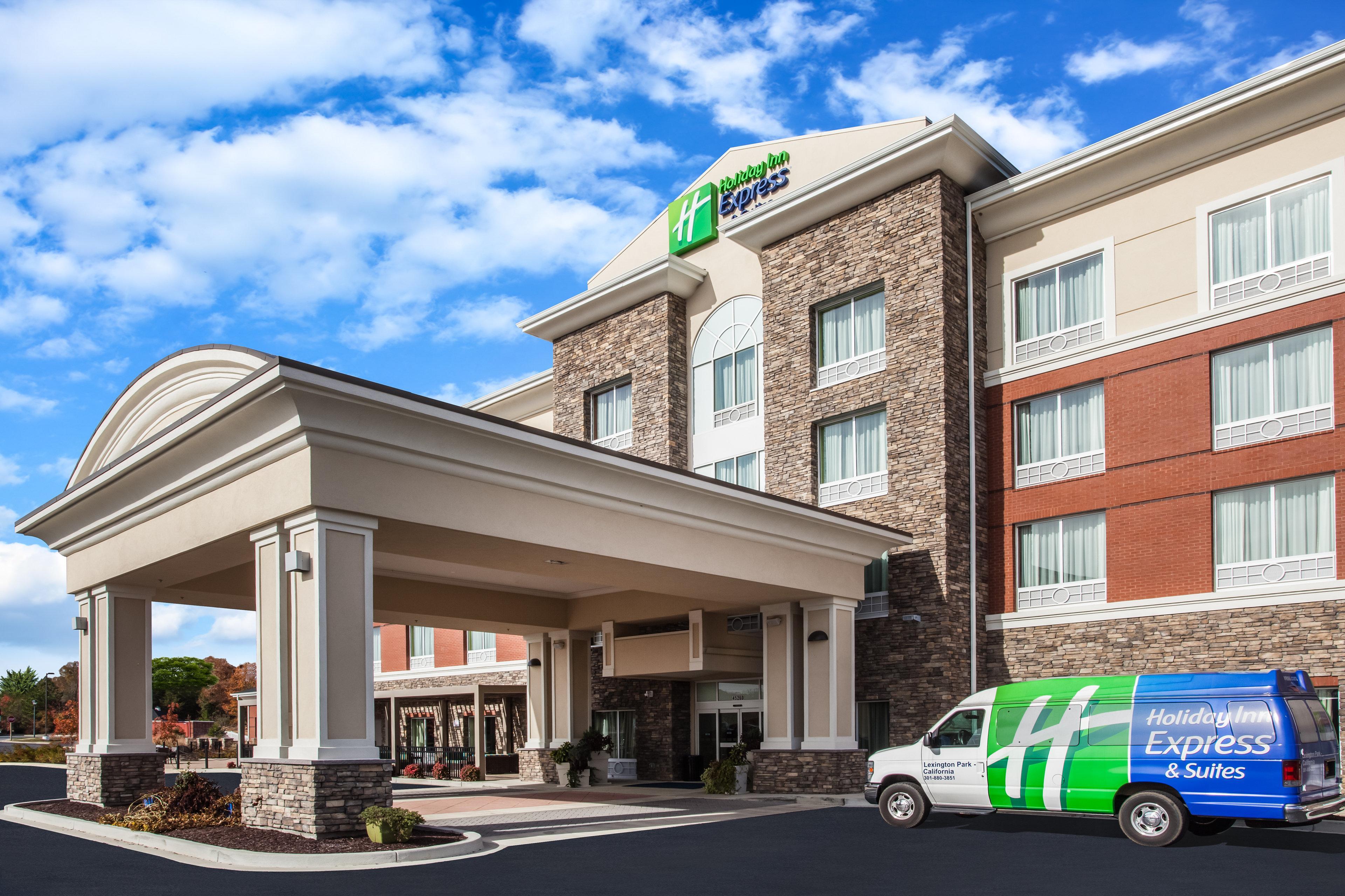 Holiday Inn Express & Suites Lexington Park California By Ihg Exterior photo