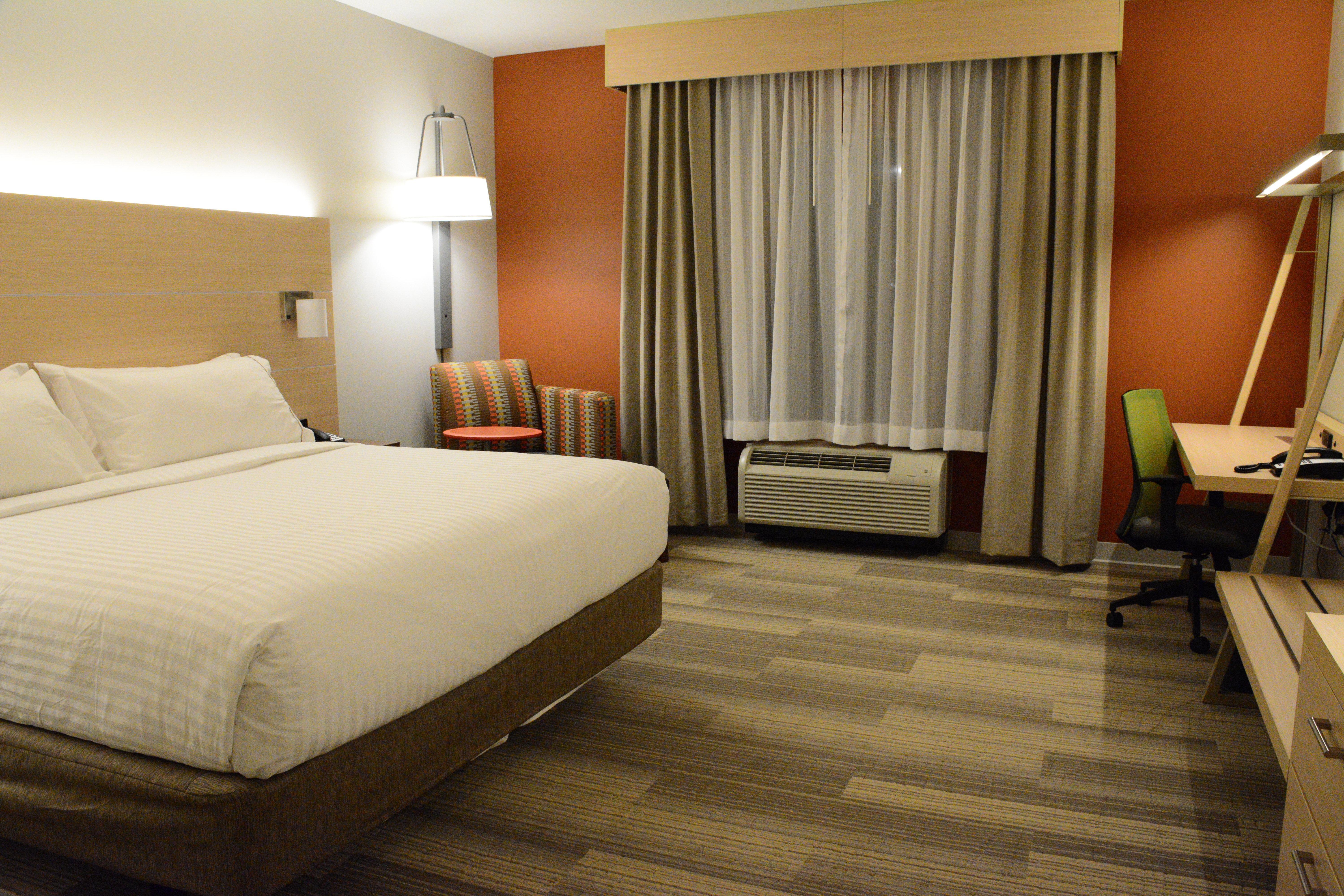Holiday Inn Express & Suites Lexington Park California By Ihg Exterior photo